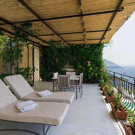 マジア ホテル ポジターノ